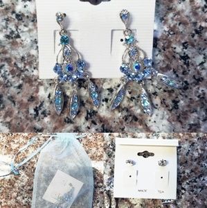 Blue tone crystal drop earrings